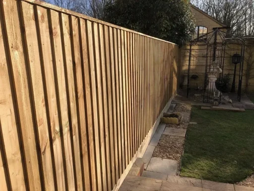Feather edged Fencing